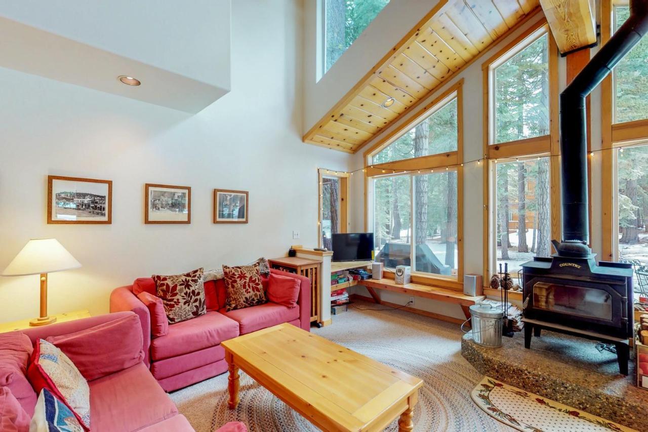 Happy Family Cozy Cabin Truckee Exterior photo